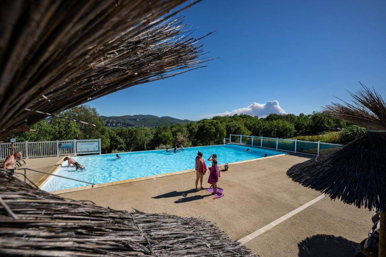Charmant Camping Familiale 3 Etoiles Vue 360 Plage Piscine A Debordement Empl Xxl Labeaume Zewnętrze zdjęcie