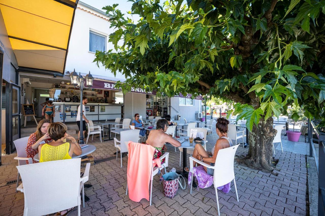 Charmant Camping Familiale 3 Etoiles Vue 360 Plage Piscine A Debordement Empl Xxl Labeaume Zewnętrze zdjęcie