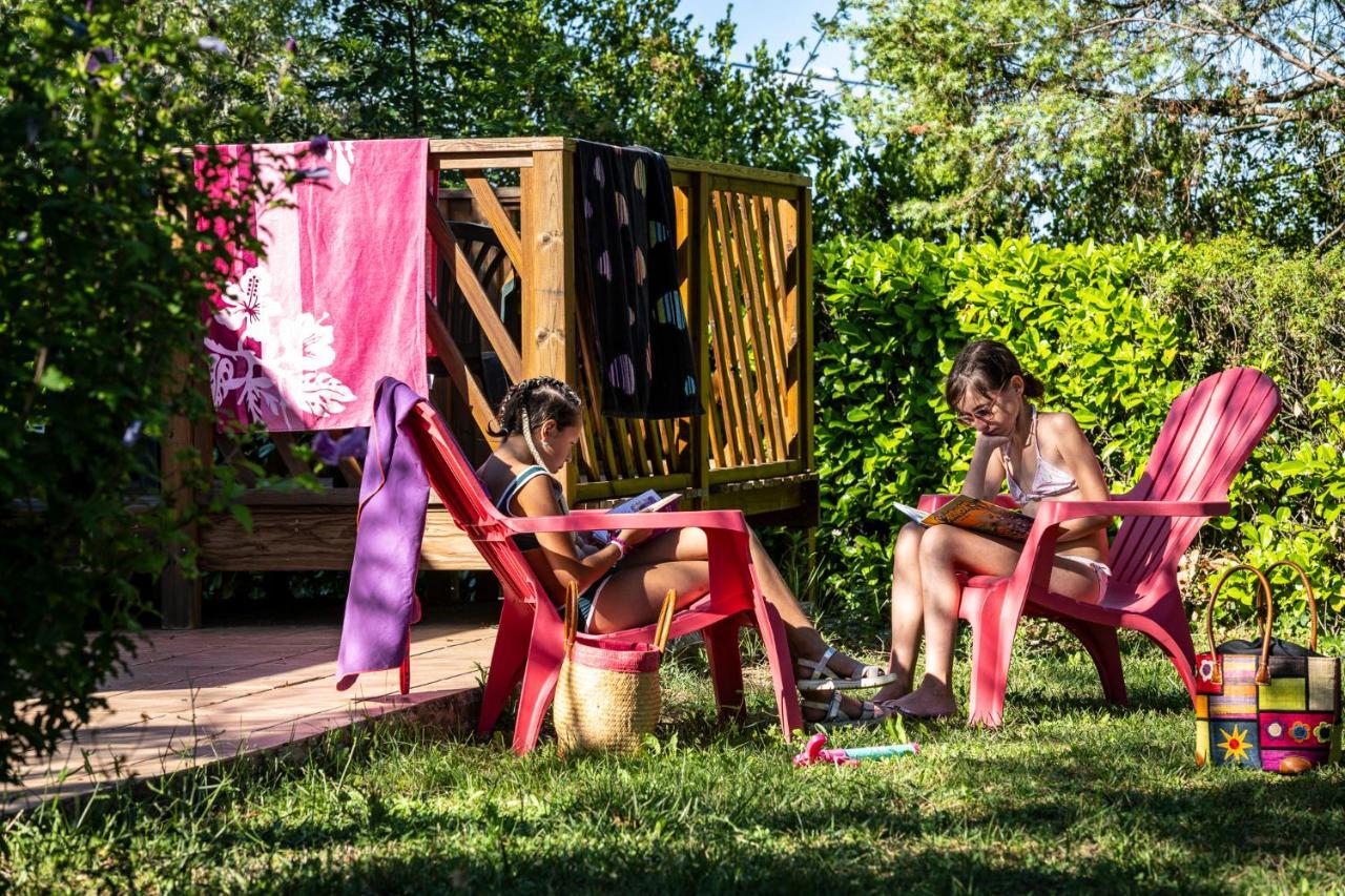 Charmant Camping Familiale 3 Etoiles Vue 360 Plage Piscine A Debordement Empl Xxl Labeaume Zewnętrze zdjęcie