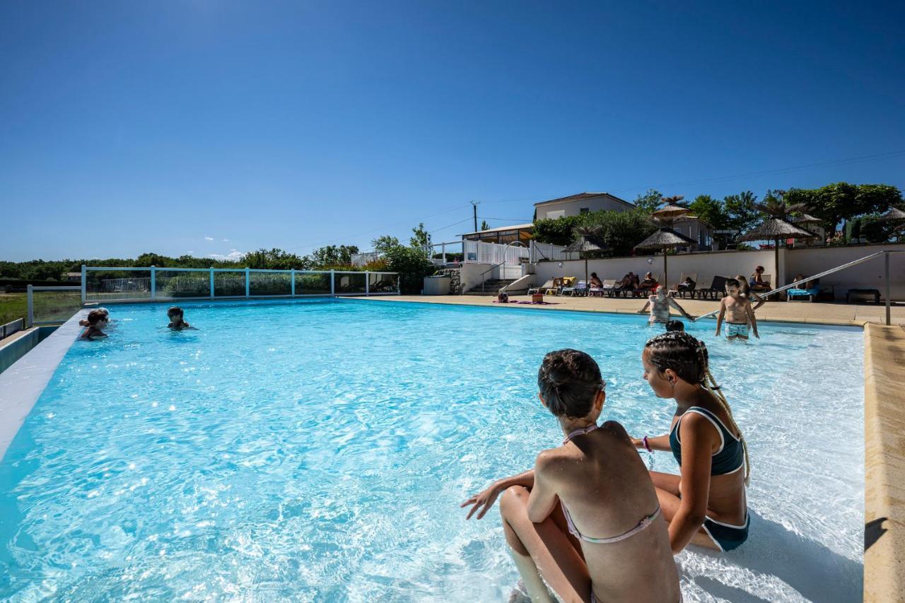 Charmant Camping Familiale 3 Etoiles Vue 360 Plage Piscine A Debordement Empl Xxl Labeaume Zewnętrze zdjęcie