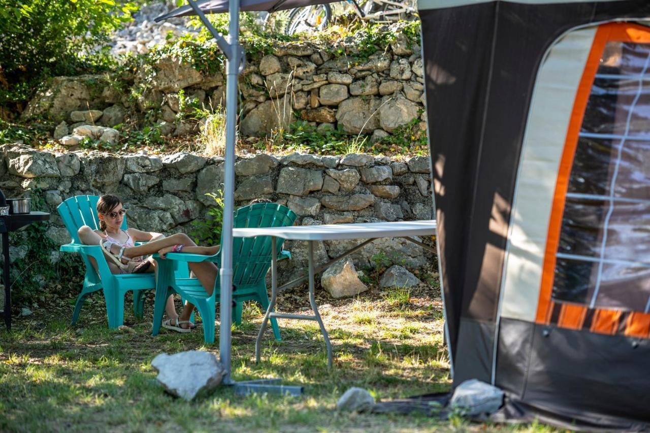 Charmant Camping Familiale 3 Etoiles Vue 360 Plage Piscine A Debordement Empl Xxl Labeaume Zewnętrze zdjęcie