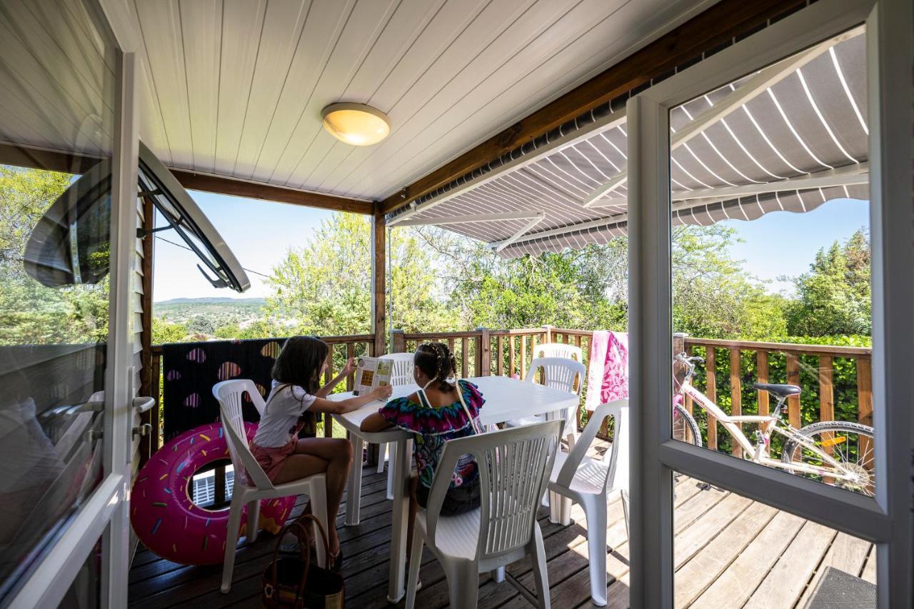 Charmant Camping Familiale 3 Etoiles Vue 360 Plage Piscine A Debordement Empl Xxl Labeaume Zewnętrze zdjęcie