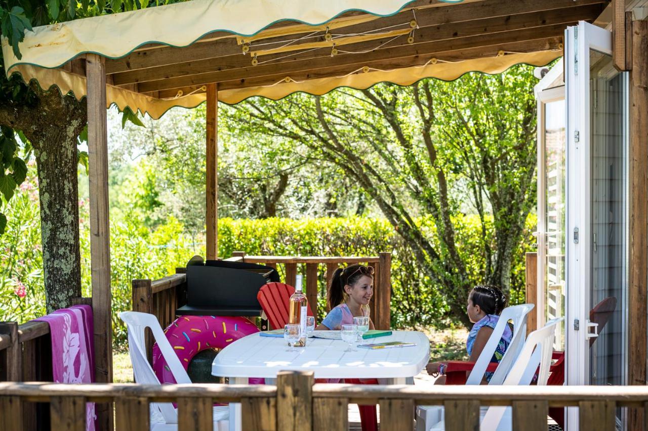 Charmant Camping Familiale 3 Etoiles Vue 360 Plage Piscine A Debordement Empl Xxl Labeaume Zewnętrze zdjęcie