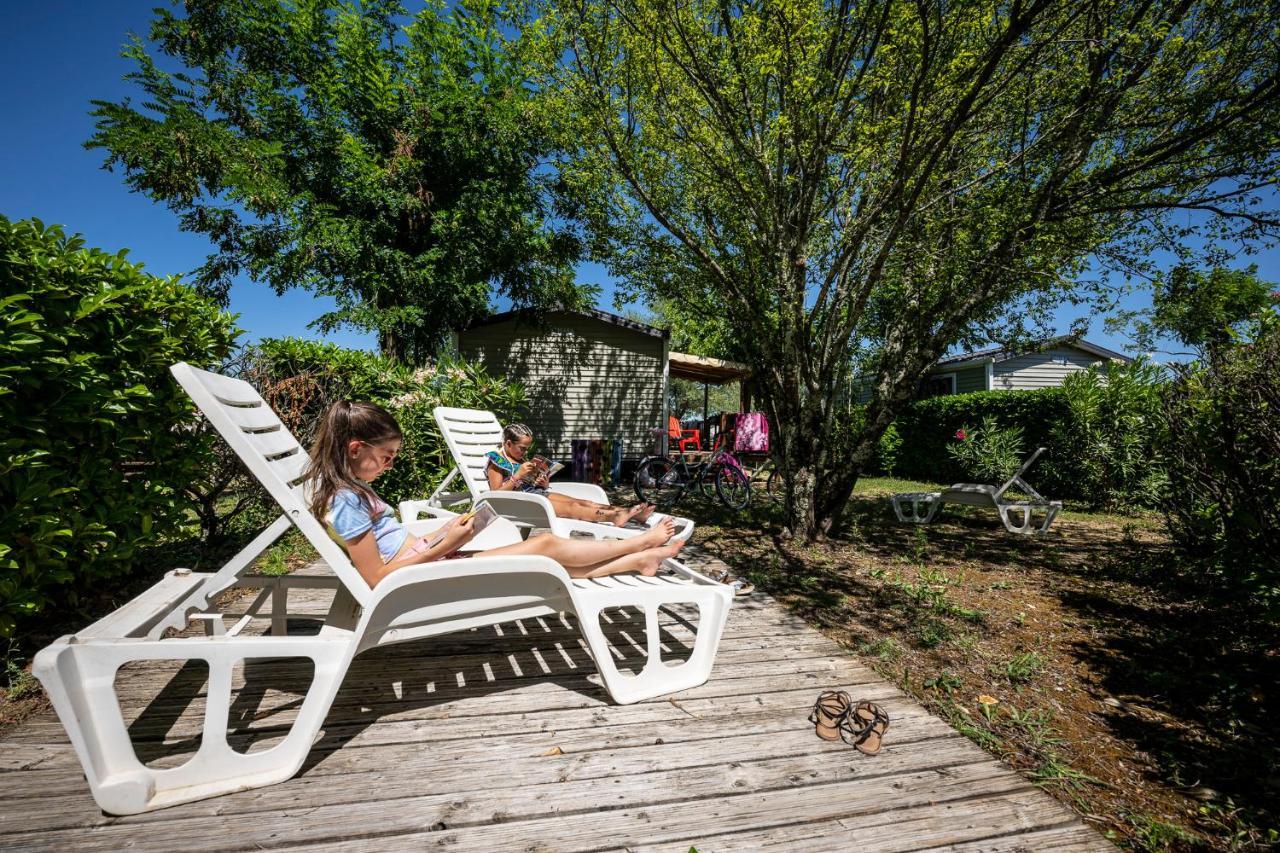Charmant Camping Familiale 3 Etoiles Vue 360 Plage Piscine A Debordement Empl Xxl Labeaume Zewnętrze zdjęcie