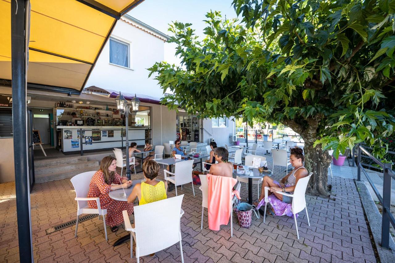 Charmant Camping Familiale 3 Etoiles Vue 360 Plage Piscine A Debordement Empl Xxl Labeaume Zewnętrze zdjęcie
